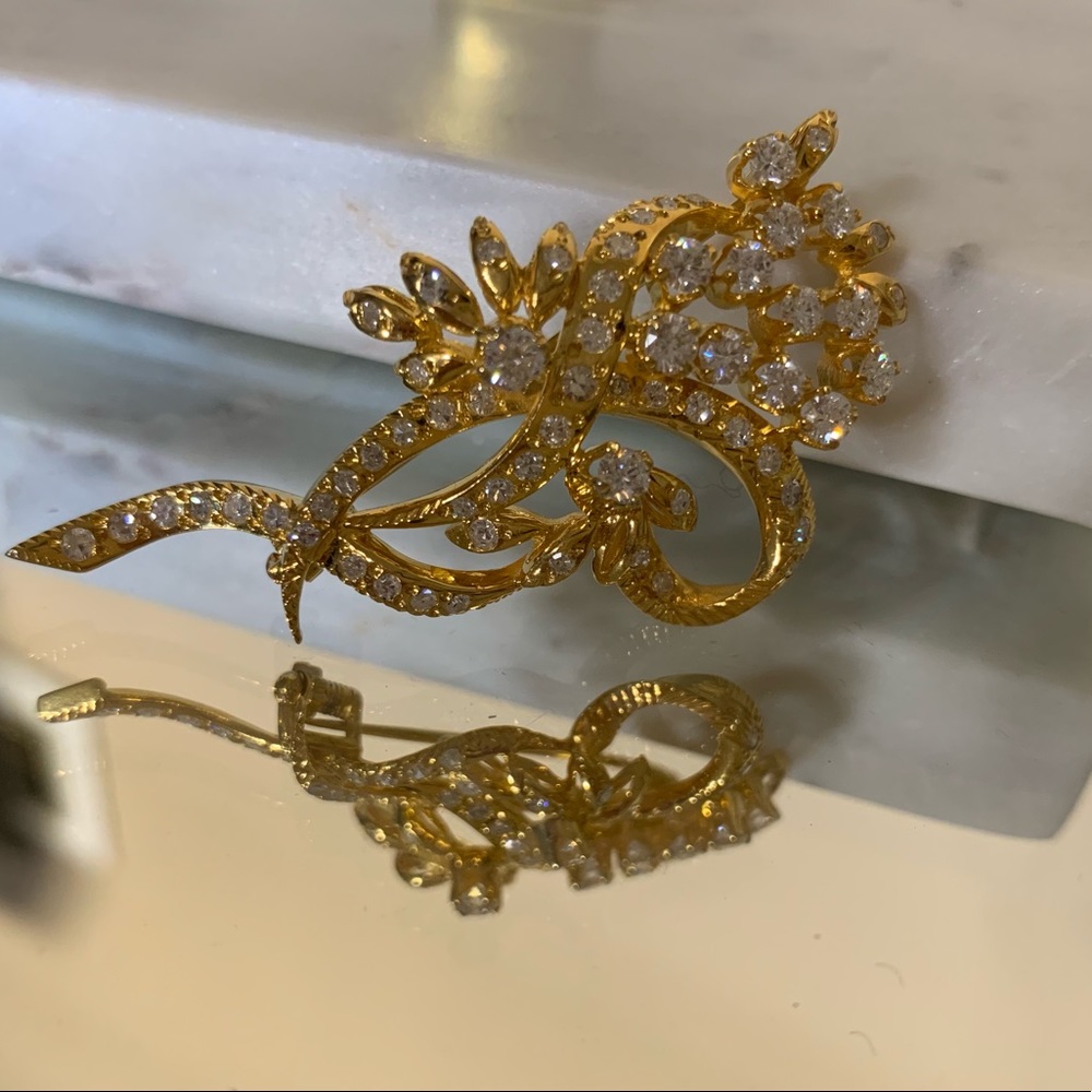 14K Yellow Gold and Dimond Brooch